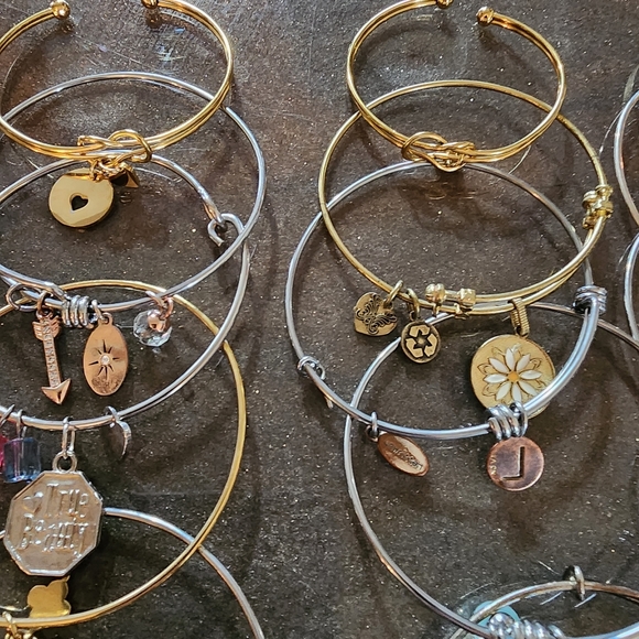 Alex & Ani type style jewelry lot of 25 bangle charm bracelets tree cross misc - Picture 7 of 11